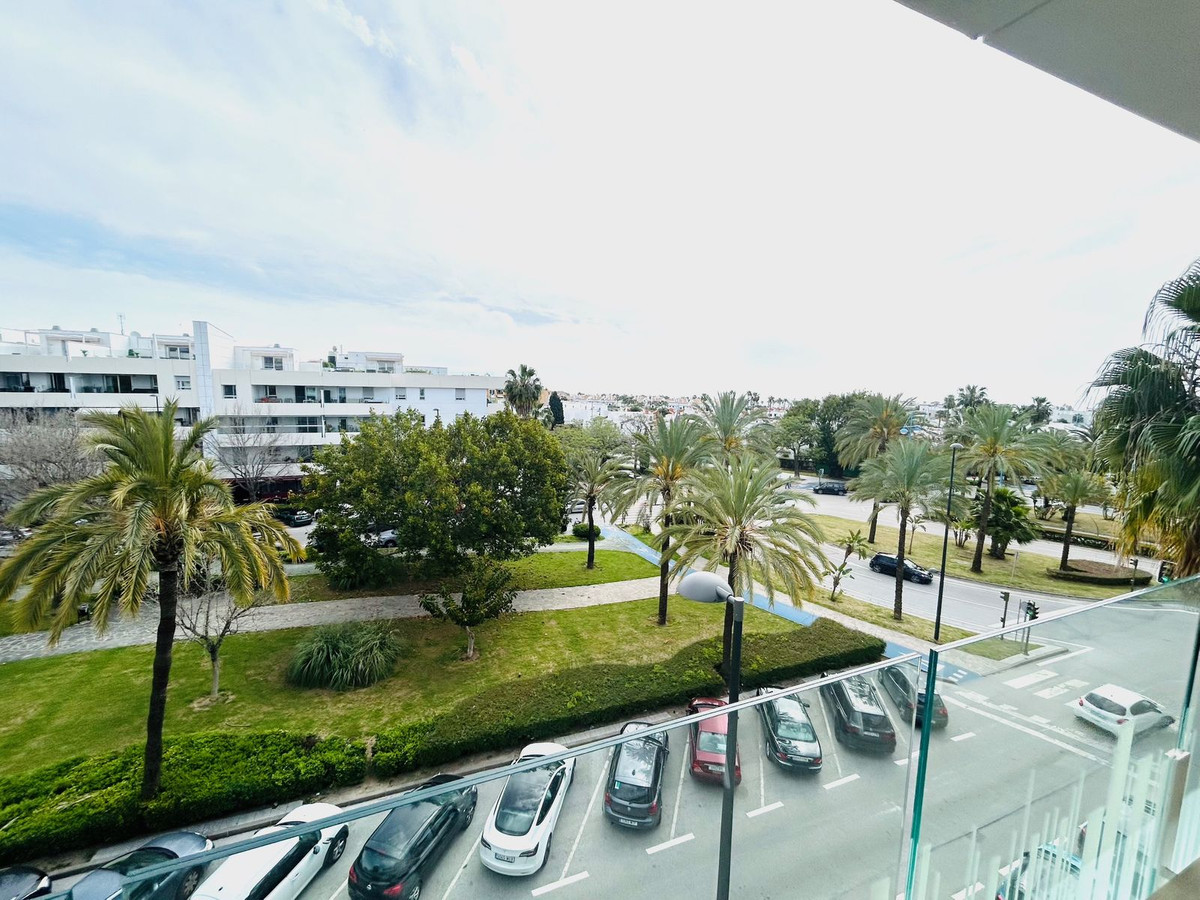 Appartement te koop in San Pedro de Alcántara | 3 slaapkamers H5081398