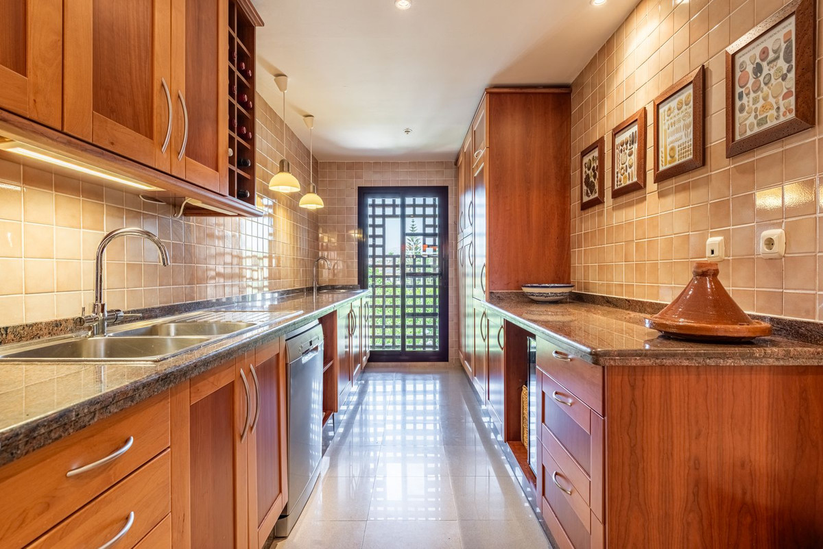 Appartement te koop in San Pedro de Alcántara | 3 slaapkamers H5104255