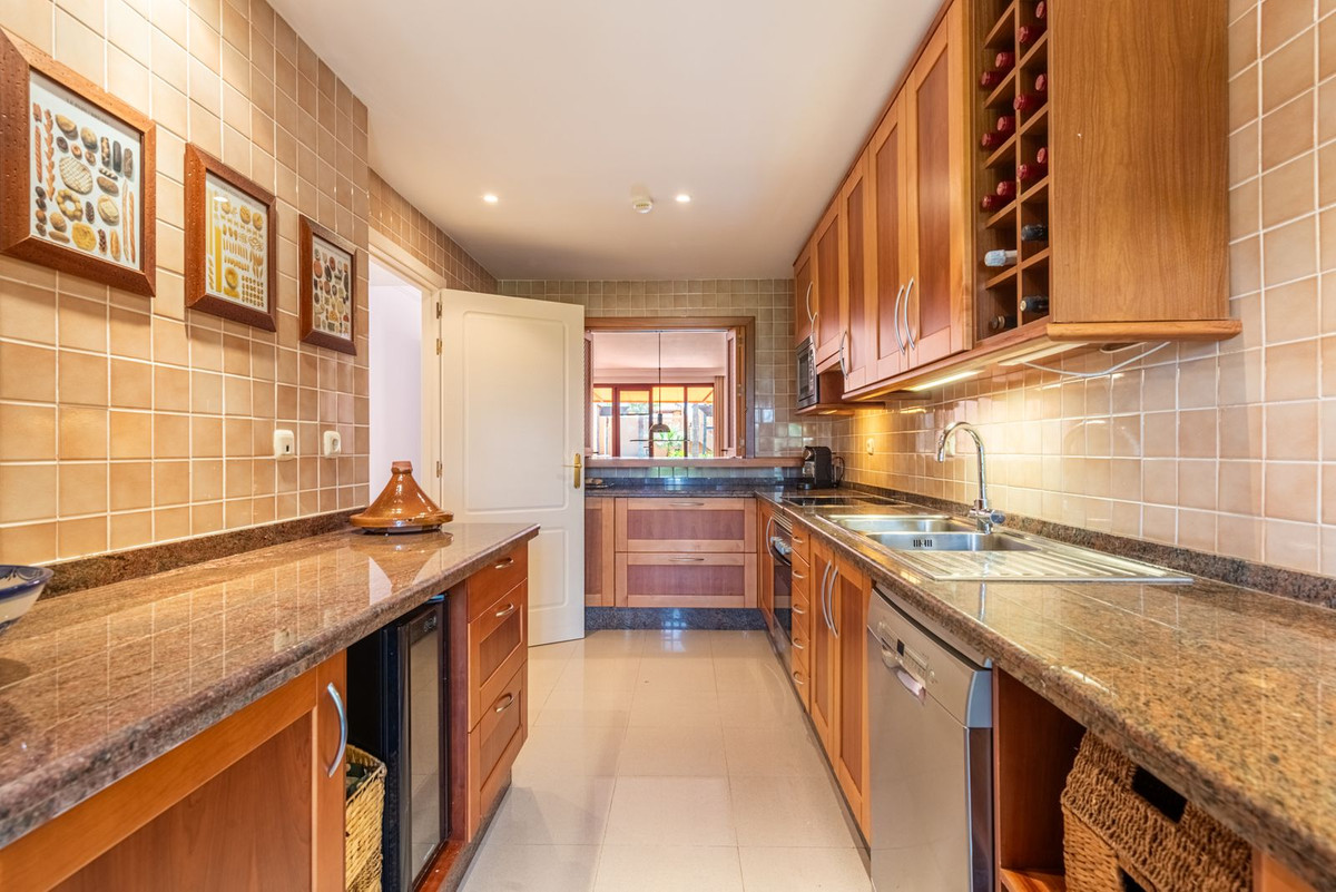 Appartement te koop in San Pedro de Alcántara | 3 slaapkamers H5104255