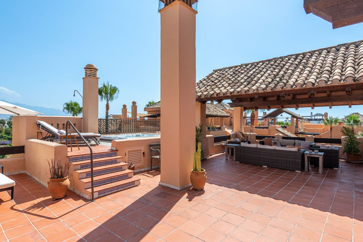 Appartement te koop in San Pedro de Alcántara | 3 slaapkamers H5104255