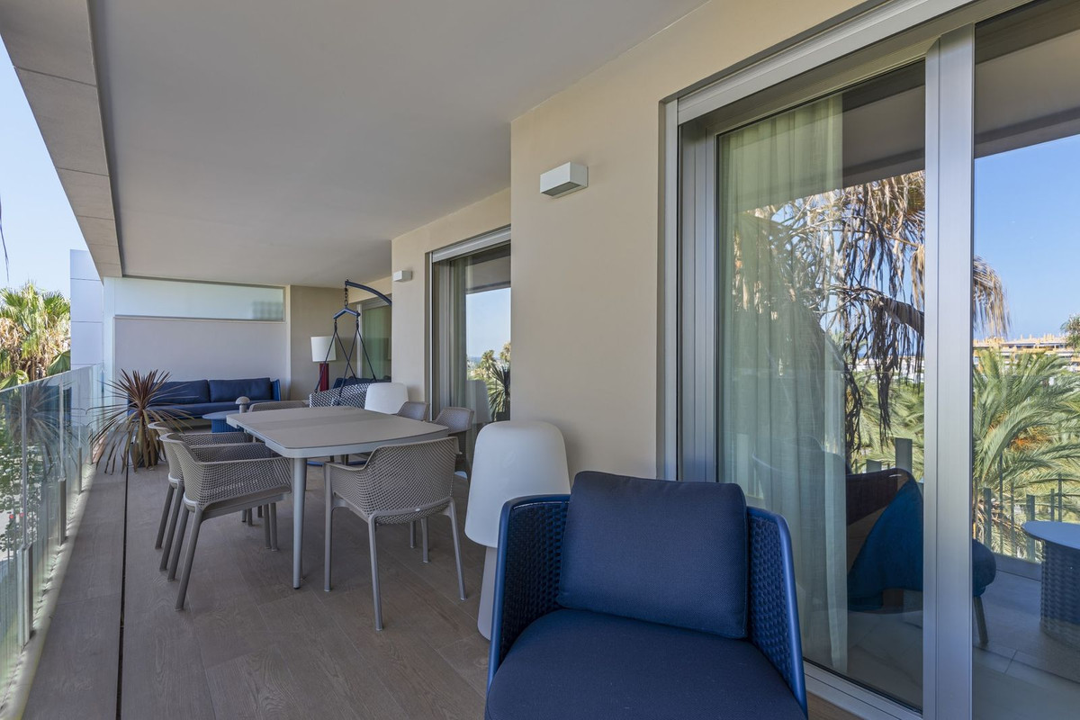 Appartement te koop in San Pedro de Alcántara | 3 slaapkamers H5106484
