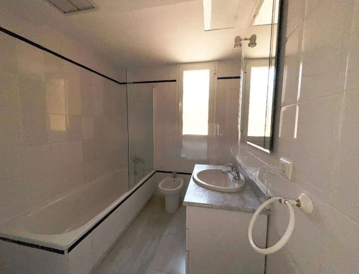 Appartement te koop in San Pedro de Alcántara | 3 slaapkamers H5109235