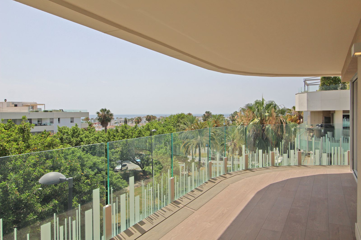 Appartement te koop in San Pedro de Alcántara | 3 slaapkamers H5118967