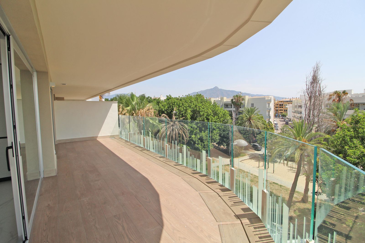 Appartement te koop in San Pedro de Alcántara | 3 slaapkamers H5118967