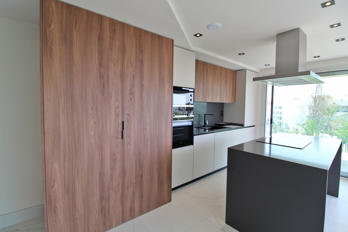 Appartement te koop in San Pedro de Alcántara | 3 slaapkamers H5118967
