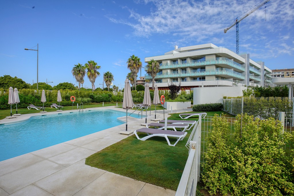 Apartment for sale in San Pedro de Alcántara | 3 bedrooms H5125690