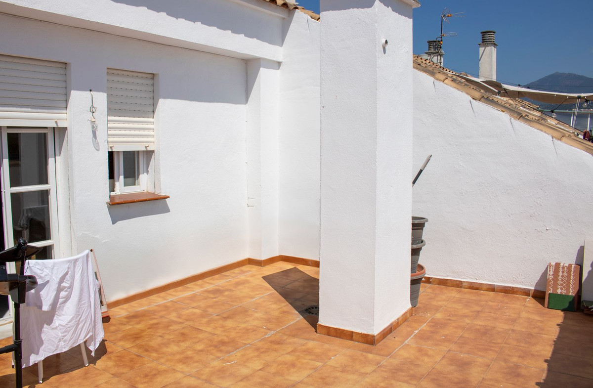 Apartment for sale in San Pedro de Alcántara | 4 bedrooms H5126908