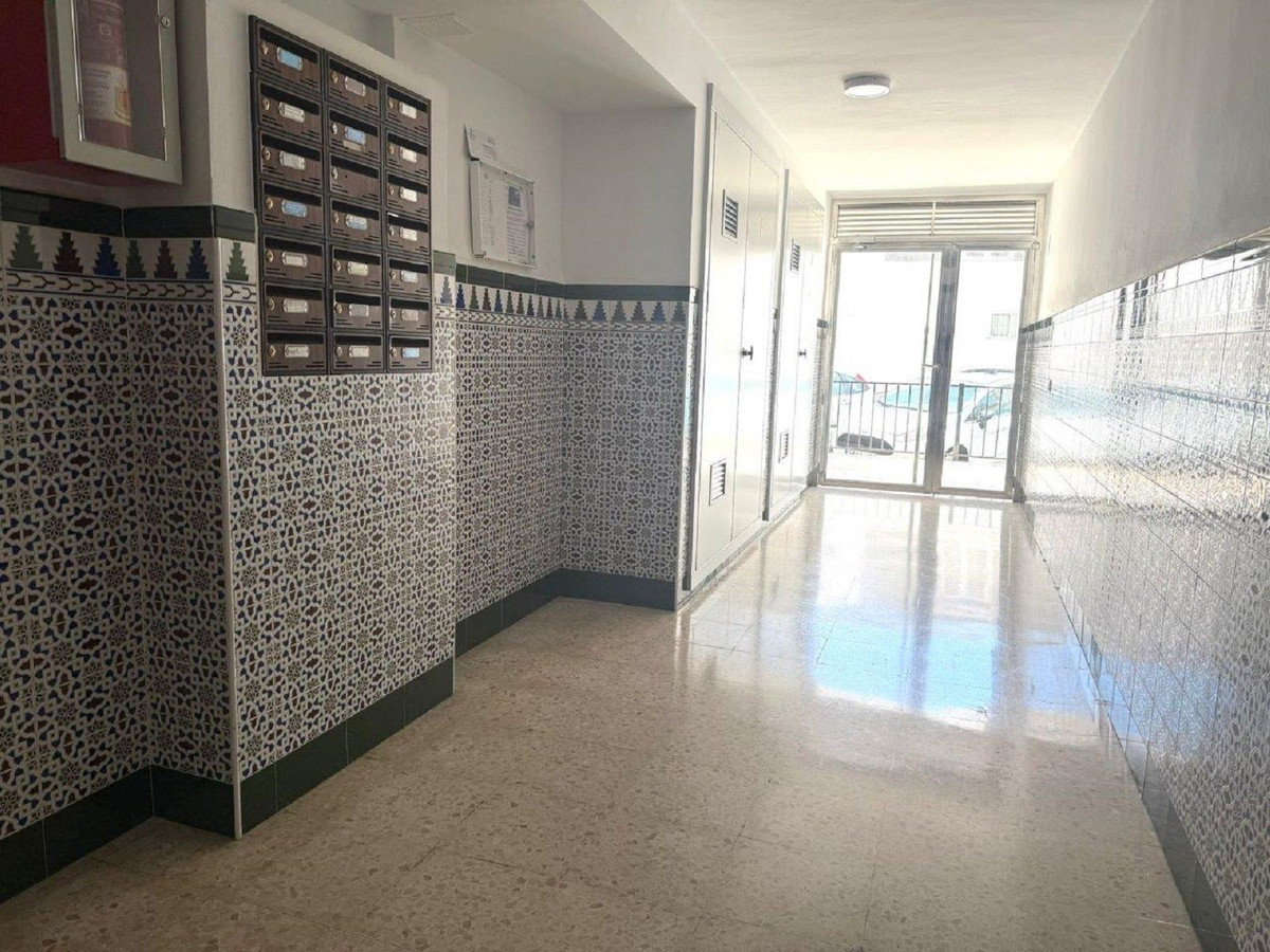 Apartment for sale in San Pedro de Alcántara | 3 bedrooms H5129653