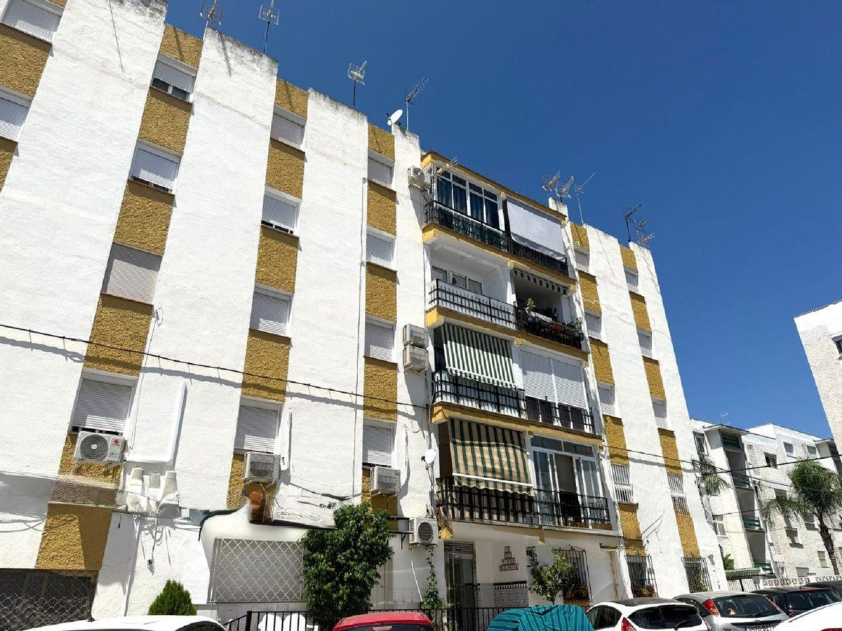 Apartment for sale in San Pedro de Alcántara | 3 bedrooms H5129653