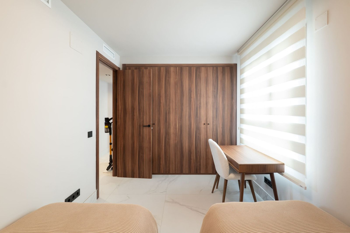 Apartment for sale in San Pedro de Alcántara | 3 bedrooms H5129848