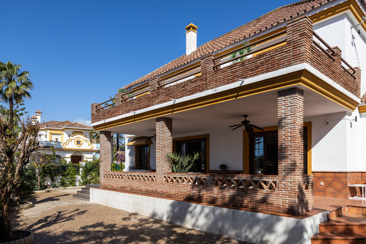 Huis te koop in San Pedro de Alcántara | 4 slaapkamers H5134261