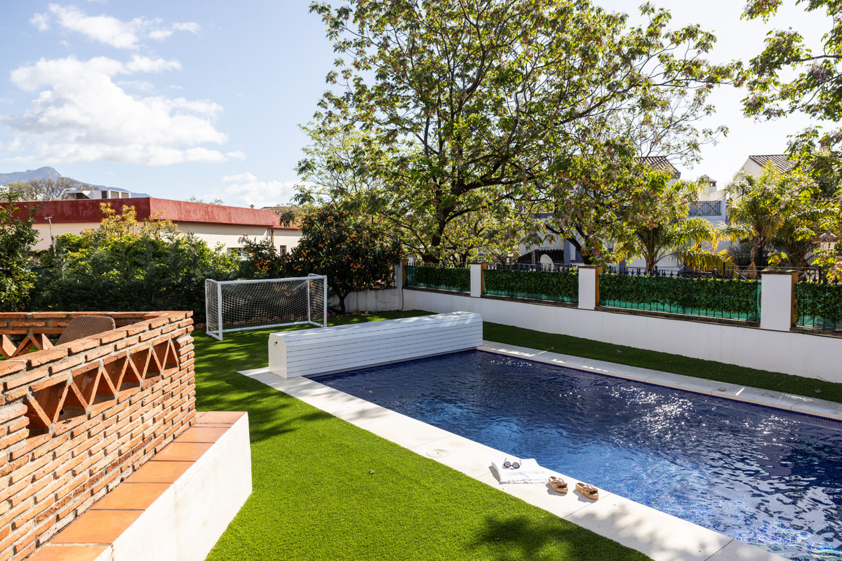 Huis te koop in San Pedro de Alcántara | 4 slaapkamers H5134261