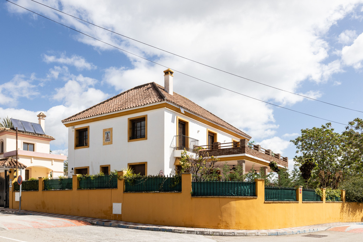 Huis te koop in San Pedro de Alcántara | 4 slaapkamers H5134261