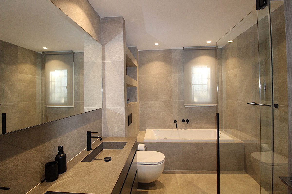 Property main view 48