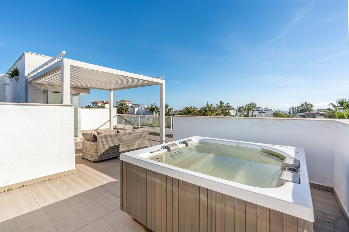 Appartement te koop in San Pedro de Alcántara | 3 slaapkamers H5252083