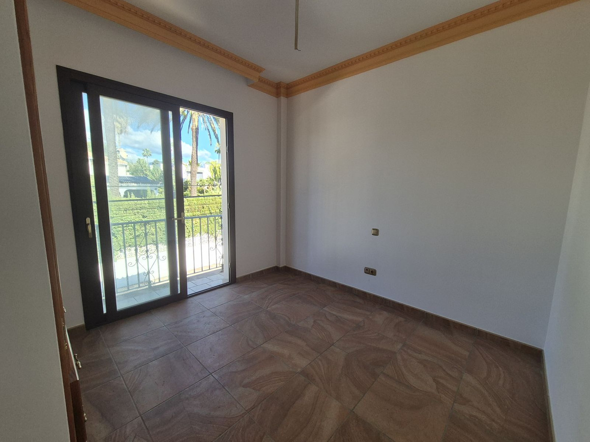 Huis te koop in San Pedro de Alcántara | 2 slaapkamers H5272285