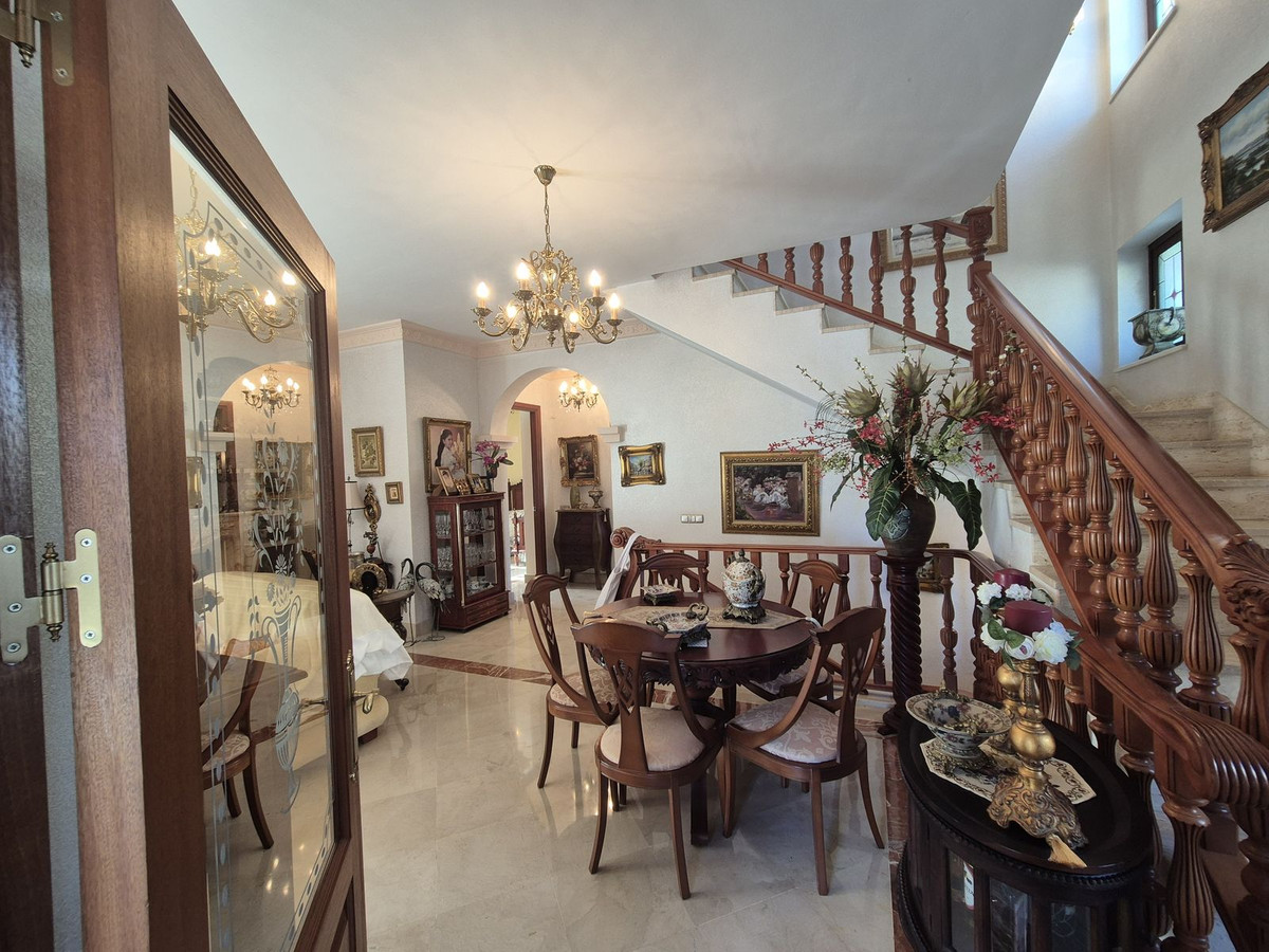 Huis te koop in San Pedro de Alcántara | 5 slaapkamers H5272315