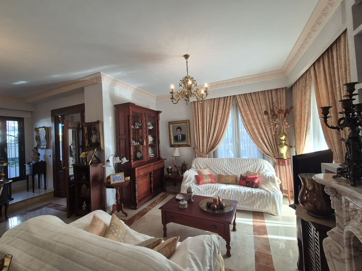 Huis te koop in San Pedro de Alcántara | 5 slaapkamers H5272315