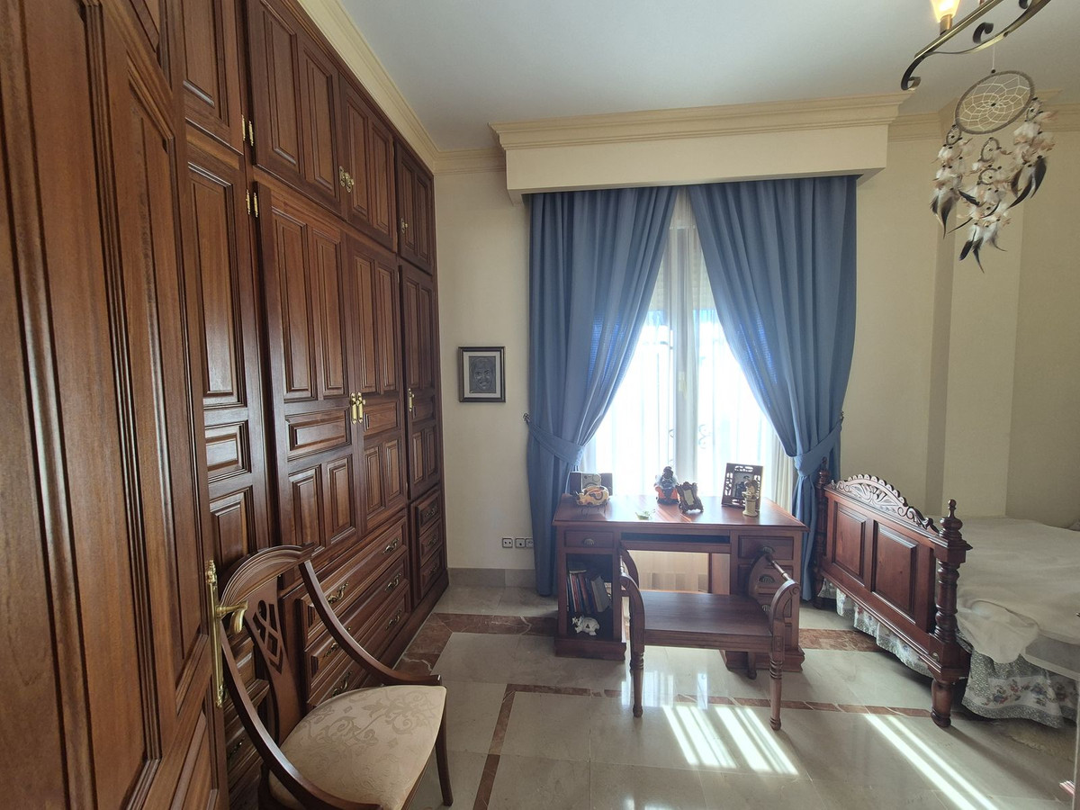 Huis te koop in San Pedro de Alcántara | 5 slaapkamers H5272315