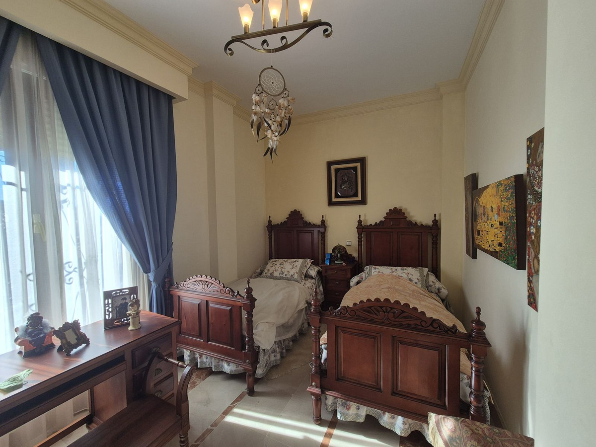 Huis te koop in San Pedro de Alcántara | 5 slaapkamers H5272315