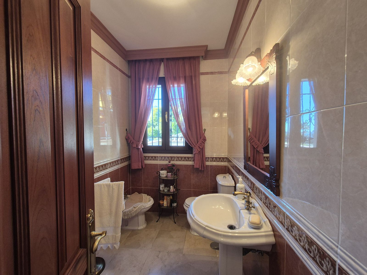 Huis te koop in San Pedro de Alcántara | 5 slaapkamers H5272315