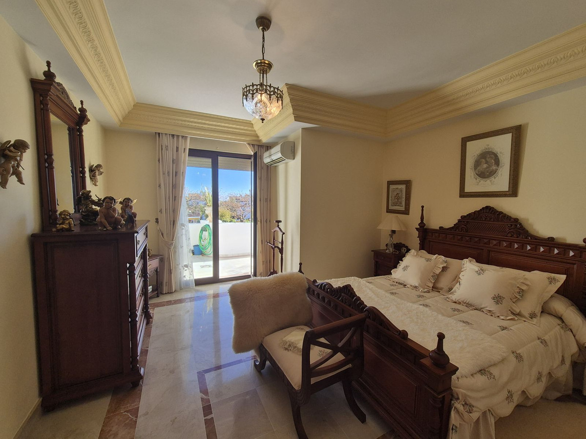 Huis te koop in San Pedro de Alcántara | 5 slaapkamers H5272315