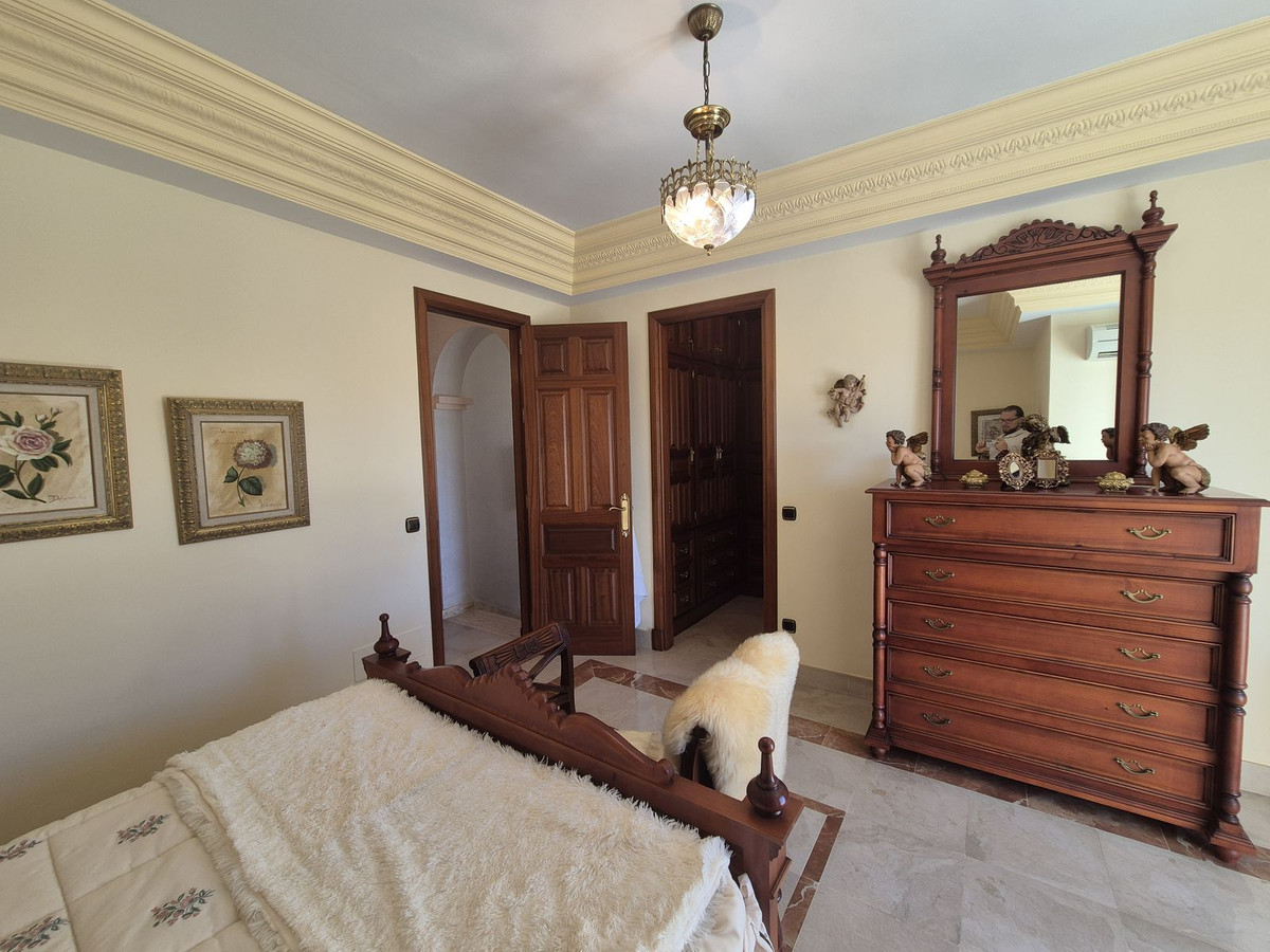 Huis te koop in San Pedro de Alcántara | 5 slaapkamers H5272315