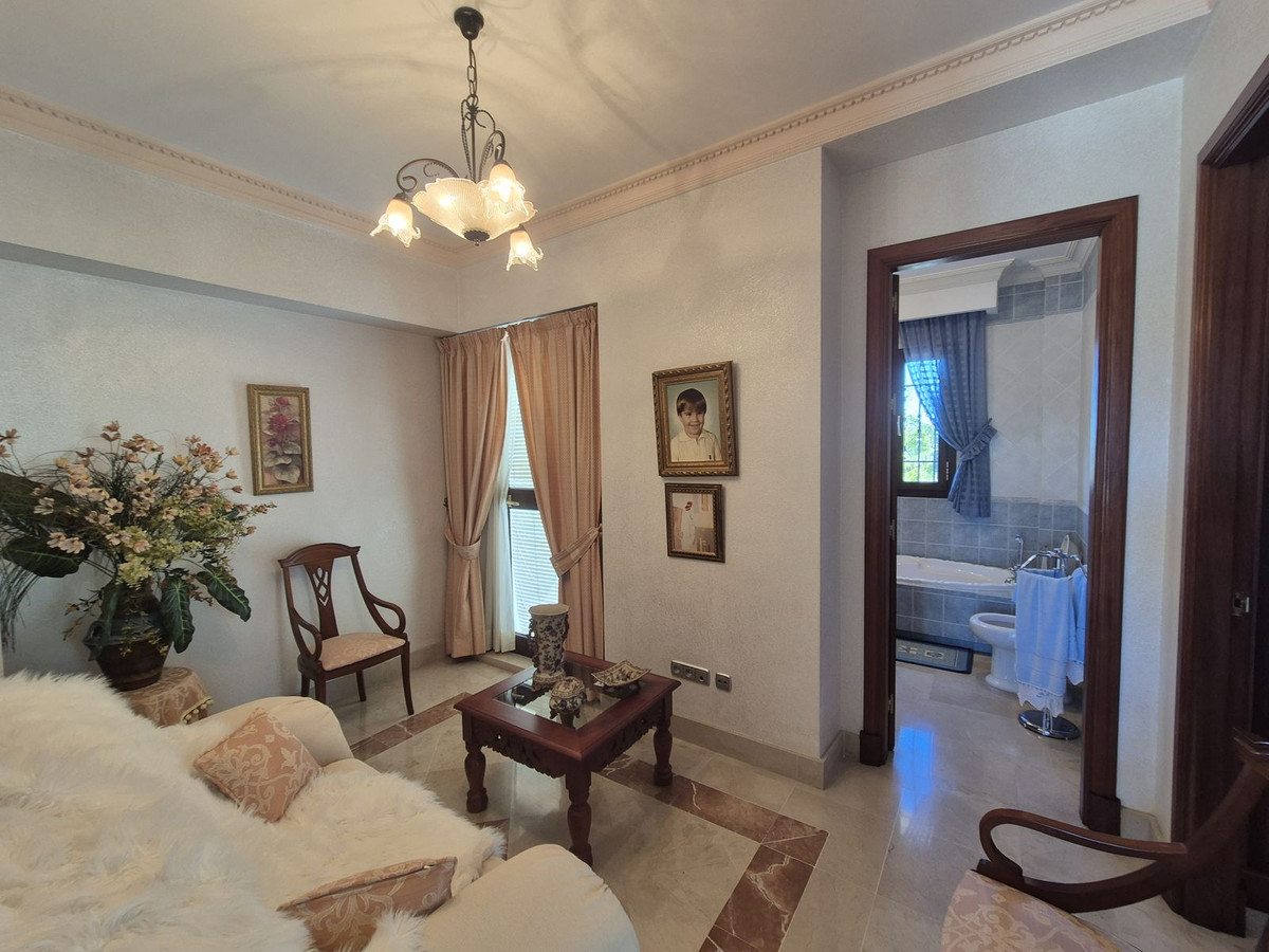 Huis te koop in San Pedro de Alcántara | 5 slaapkamers H5272315