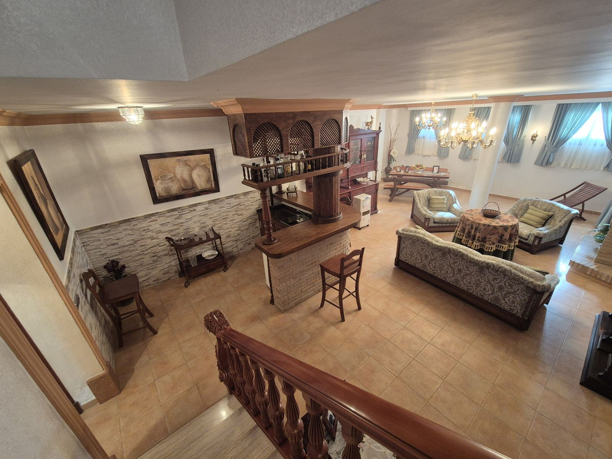 Huis te koop in San Pedro de Alcántara | 5 slaapkamers H5272315