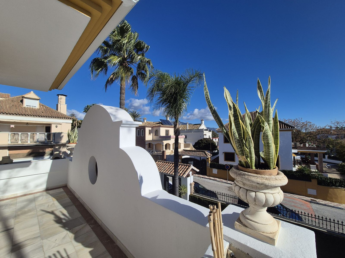 Huis te koop in San Pedro de Alcántara | 5 slaapkamers H5272315