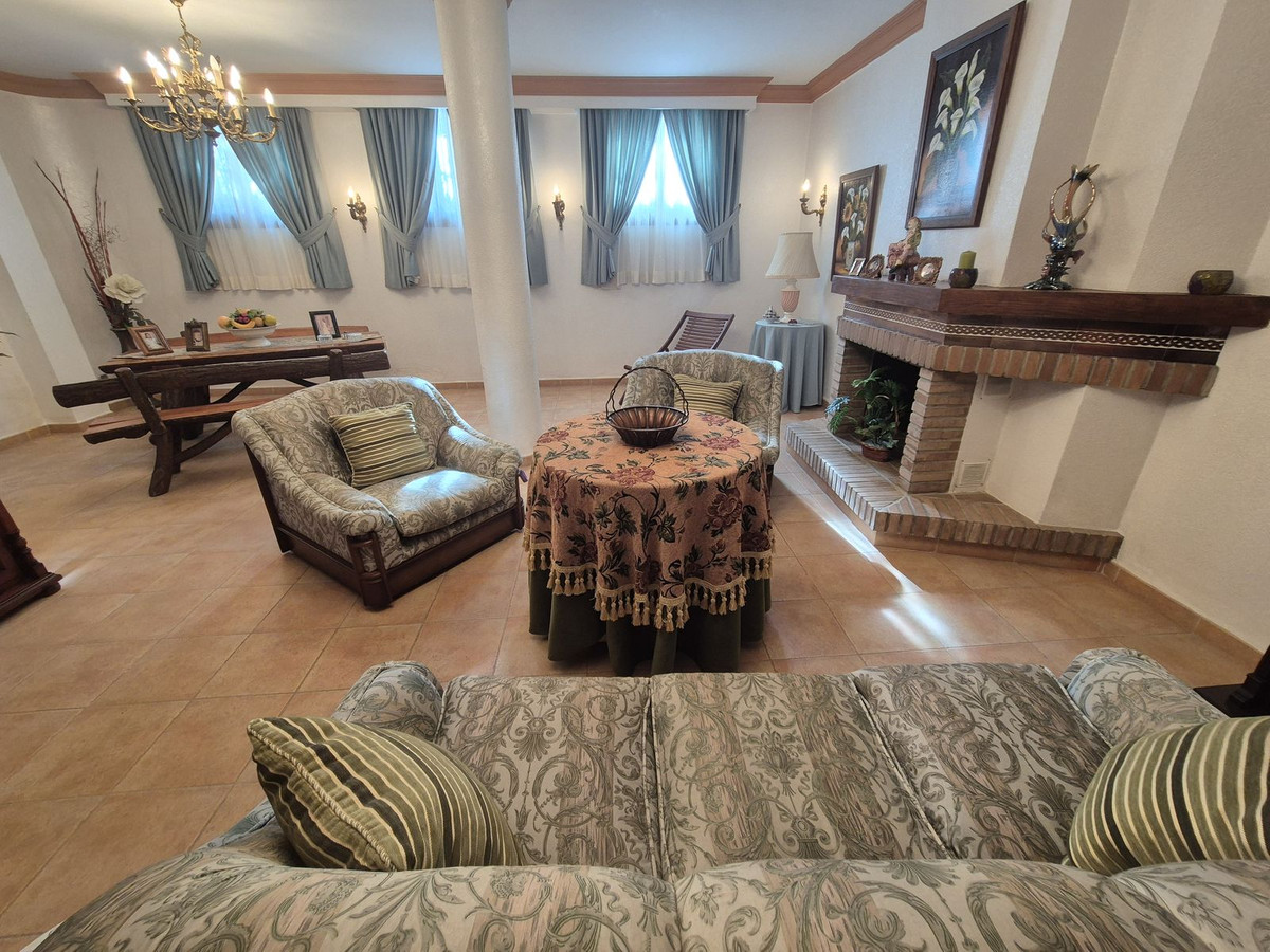 Huis te koop in San Pedro de Alcántara | 5 slaapkamers H5272315