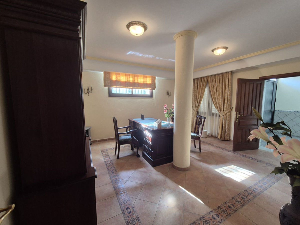 Huis te koop in San Pedro de Alcántara | 5 slaapkamers H5272315