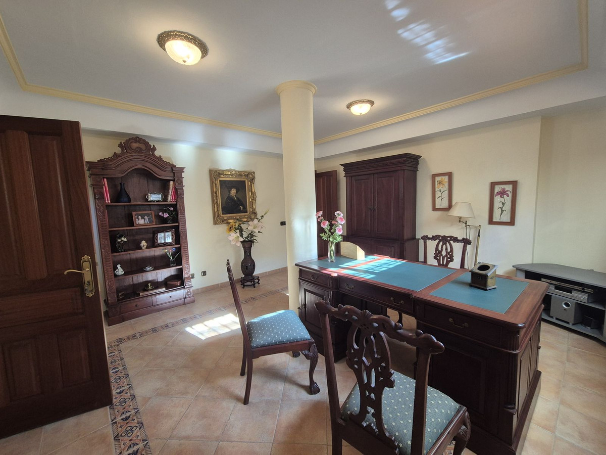 Huis te koop in San Pedro de Alcántara | 5 slaapkamers H5272315