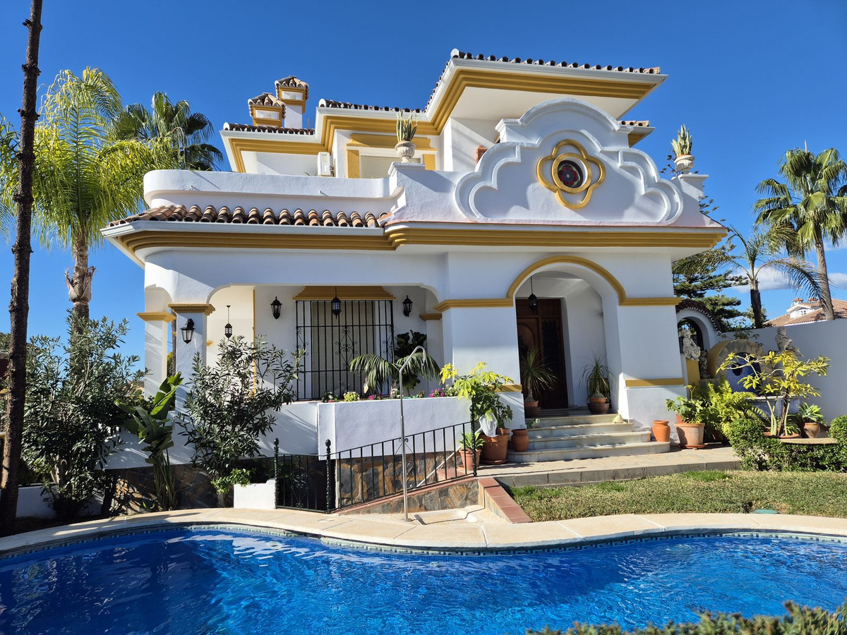 Huis te koop in San Pedro de Alcántara | 5 slaapkamers H5272315