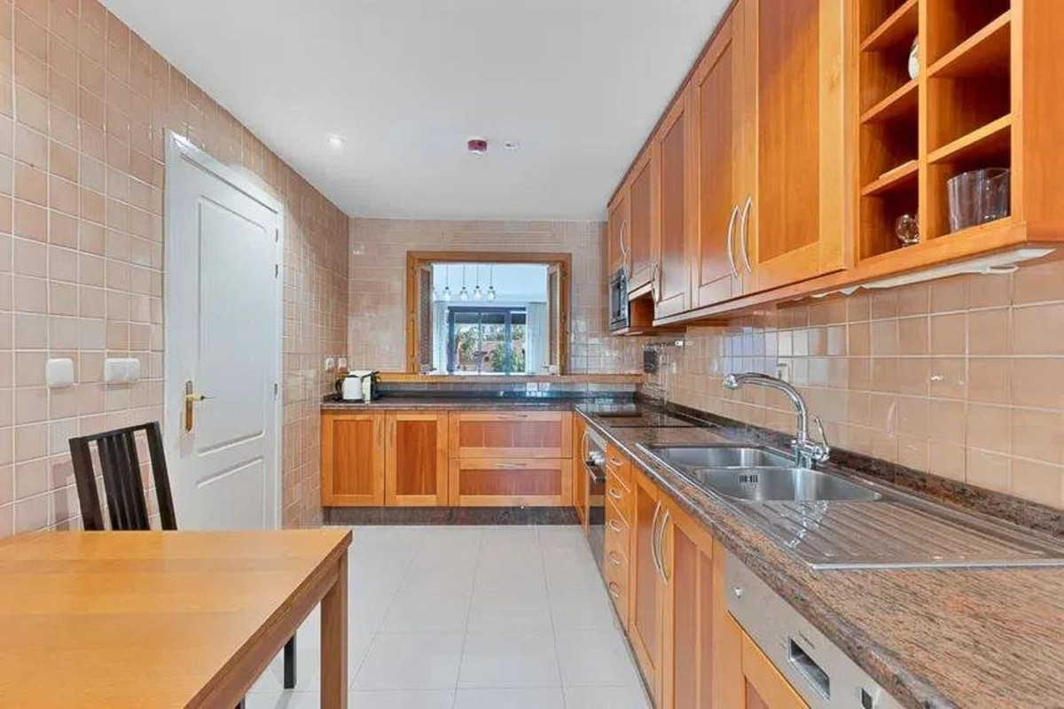 Appartement te koop in San Pedro de Alcántara | 2 slaapkamers H5286829