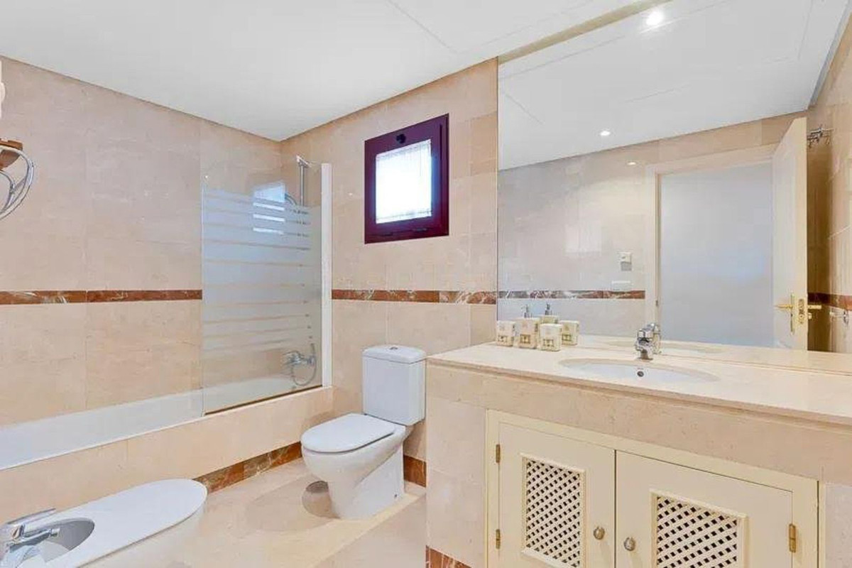 Appartement te koop in San Pedro de Alcántara | 2 slaapkamers H5286829