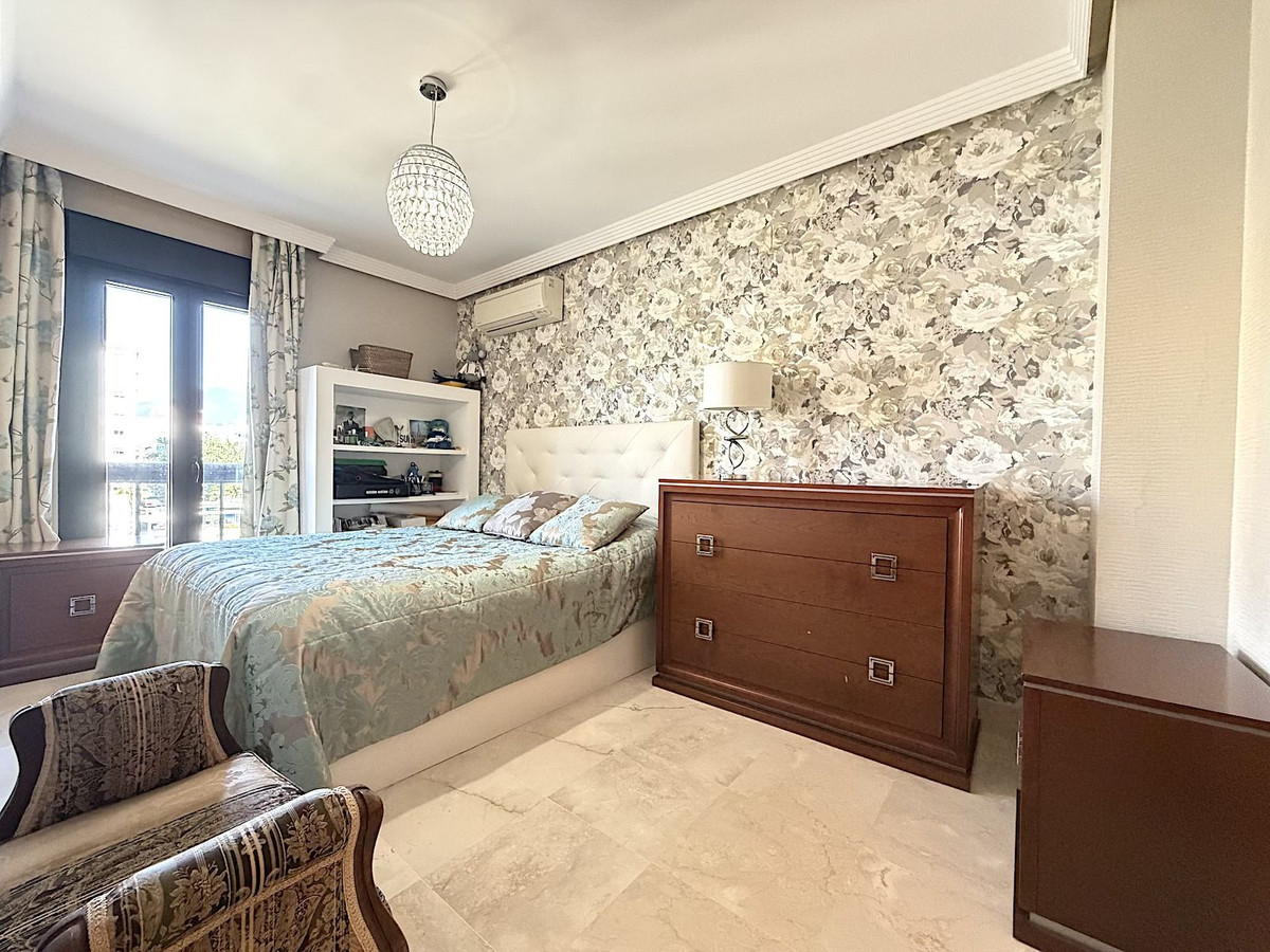 Appartement te koop in San Pedro de Alcántara | 2 slaapkamers H5295772