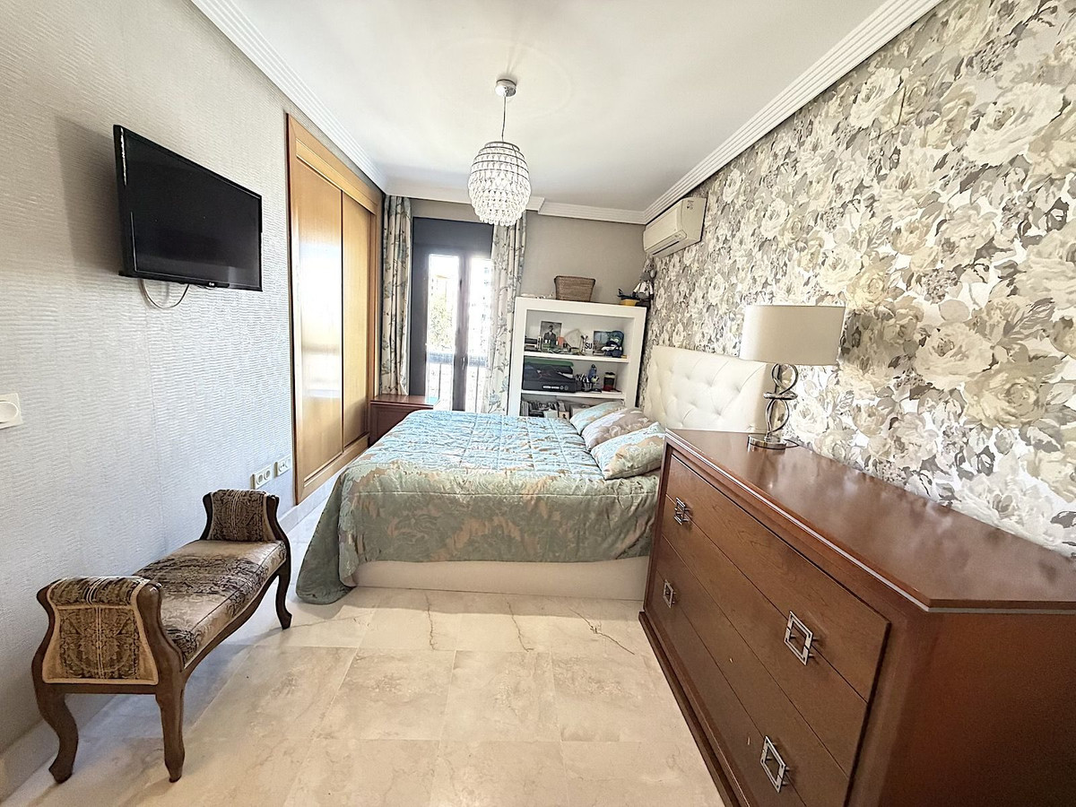 Appartement te koop in San Pedro de Alcántara | 2 slaapkamers H5295772