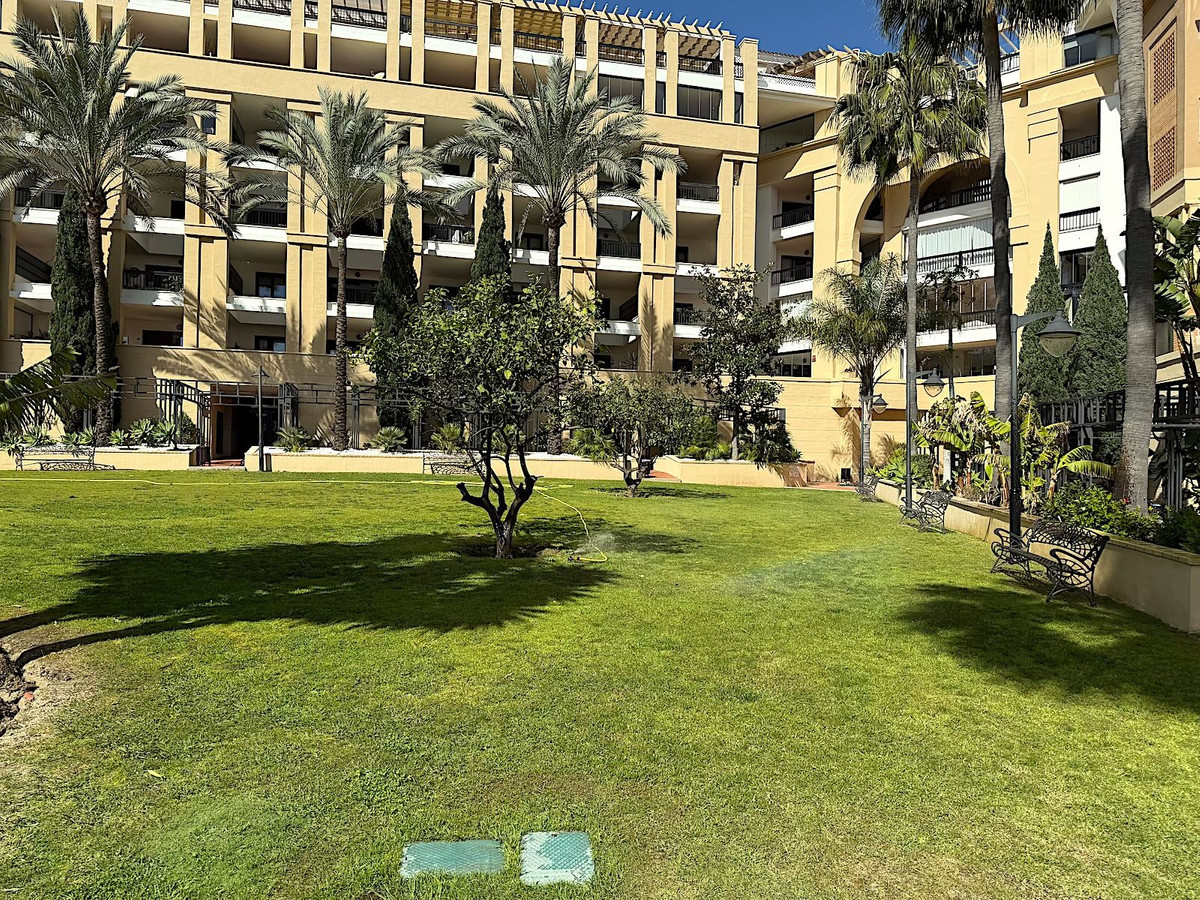 Appartement te koop in San Pedro de Alcántara | 2 slaapkamers H5295772