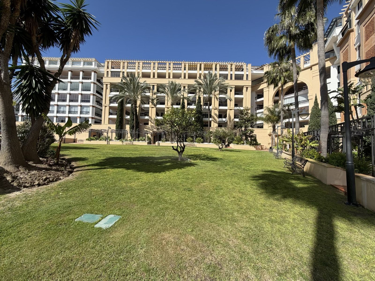 Appartement te koop in San Pedro de Alcántara | 2 slaapkamers H5295772