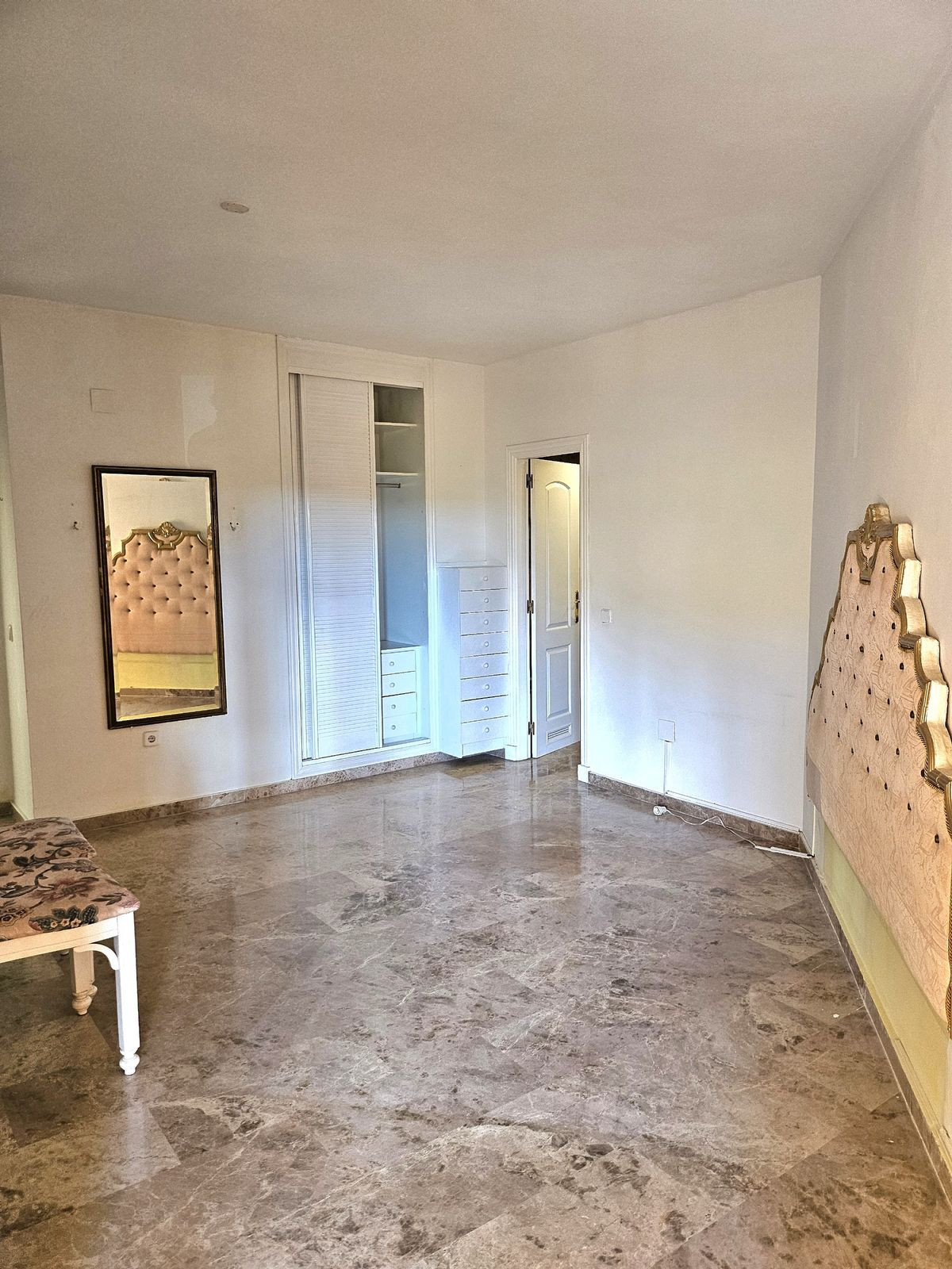 Appartement te koop in San Pedro de Alcántara | 2 slaapkamers H5300320