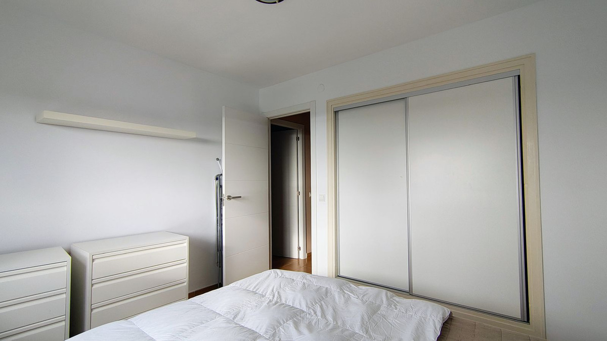 Appartement te koop in San Pedro de Alcántara | 4 slaapkamers H5302522