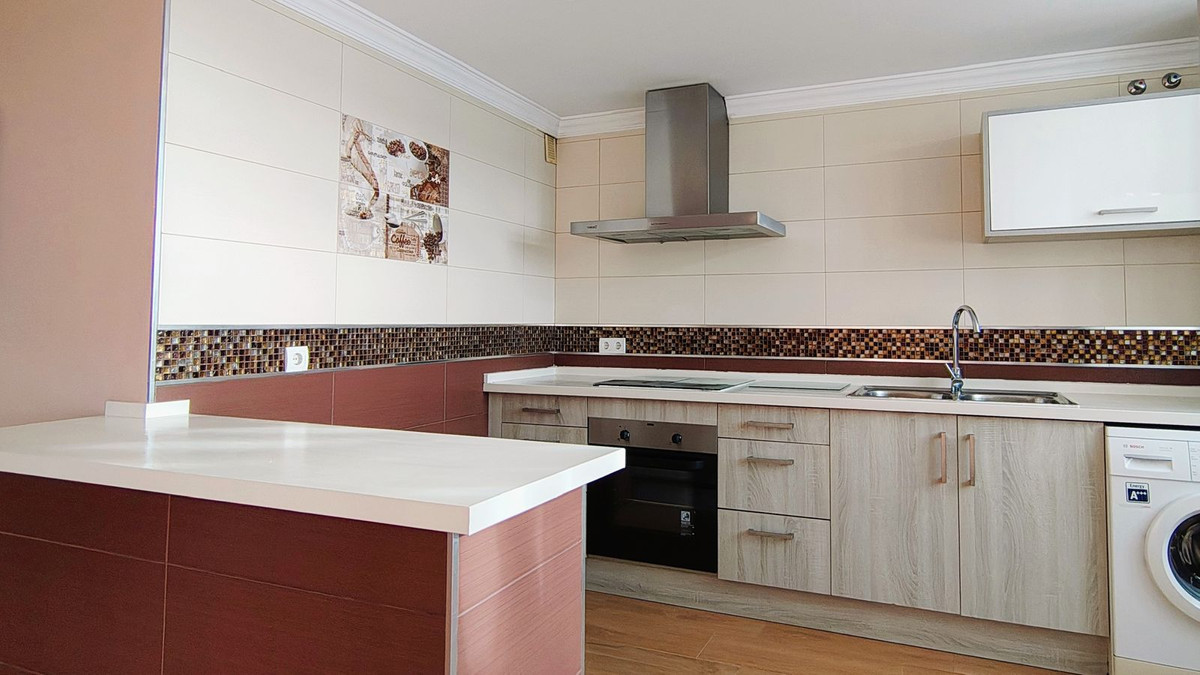 Appartement te koop in San Pedro de Alcántara | 4 slaapkamers H5302522