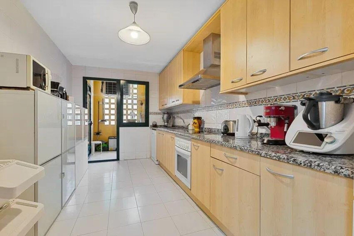 Appartement te koop in San Pedro de Alcántara | 3 slaapkamers H5307286