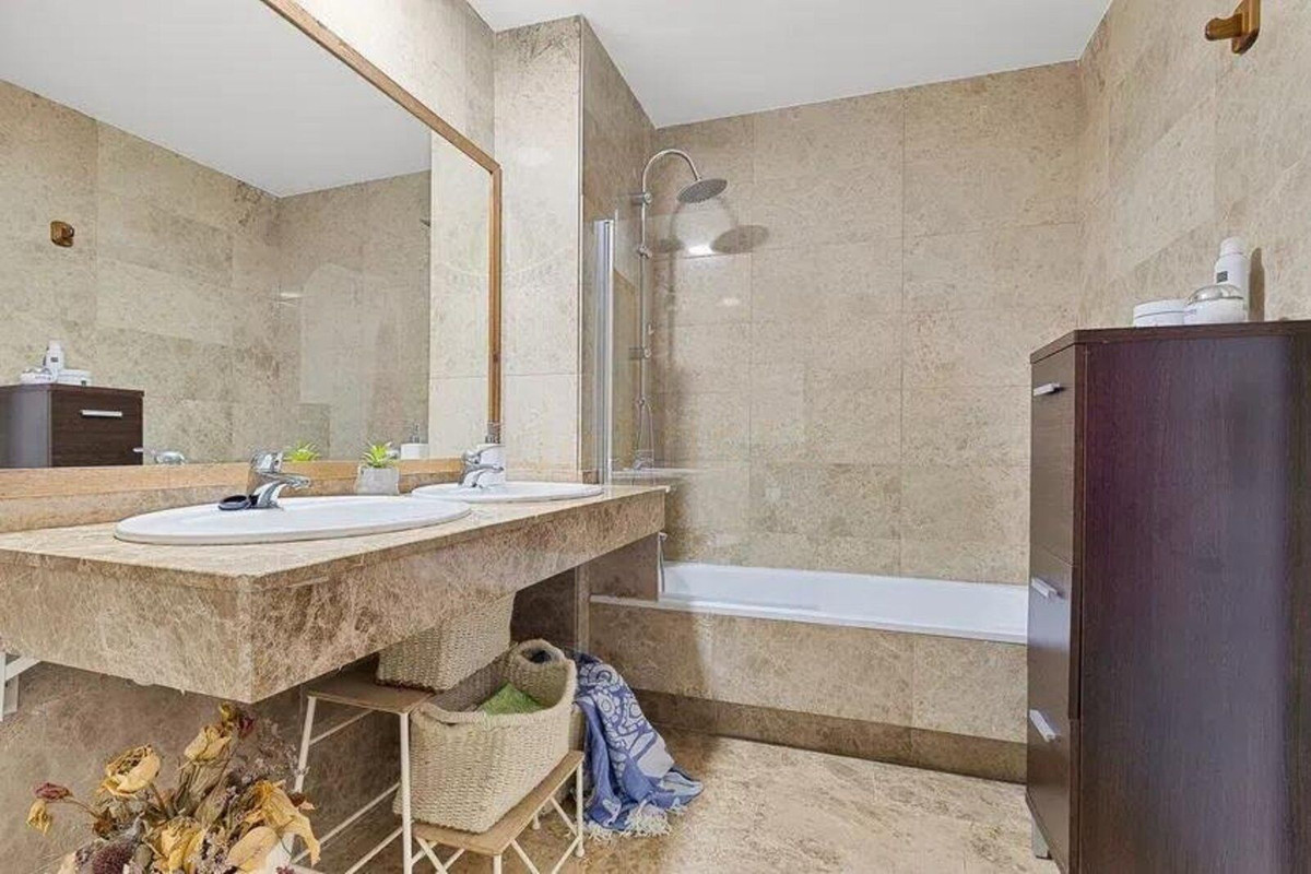 Appartement te koop in San Pedro de Alcántara | 3 slaapkamers H5307286