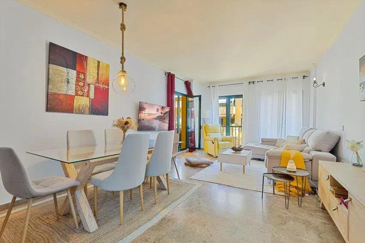 Appartement te koop in San Pedro de Alcántara | 3 slaapkamers H5307286