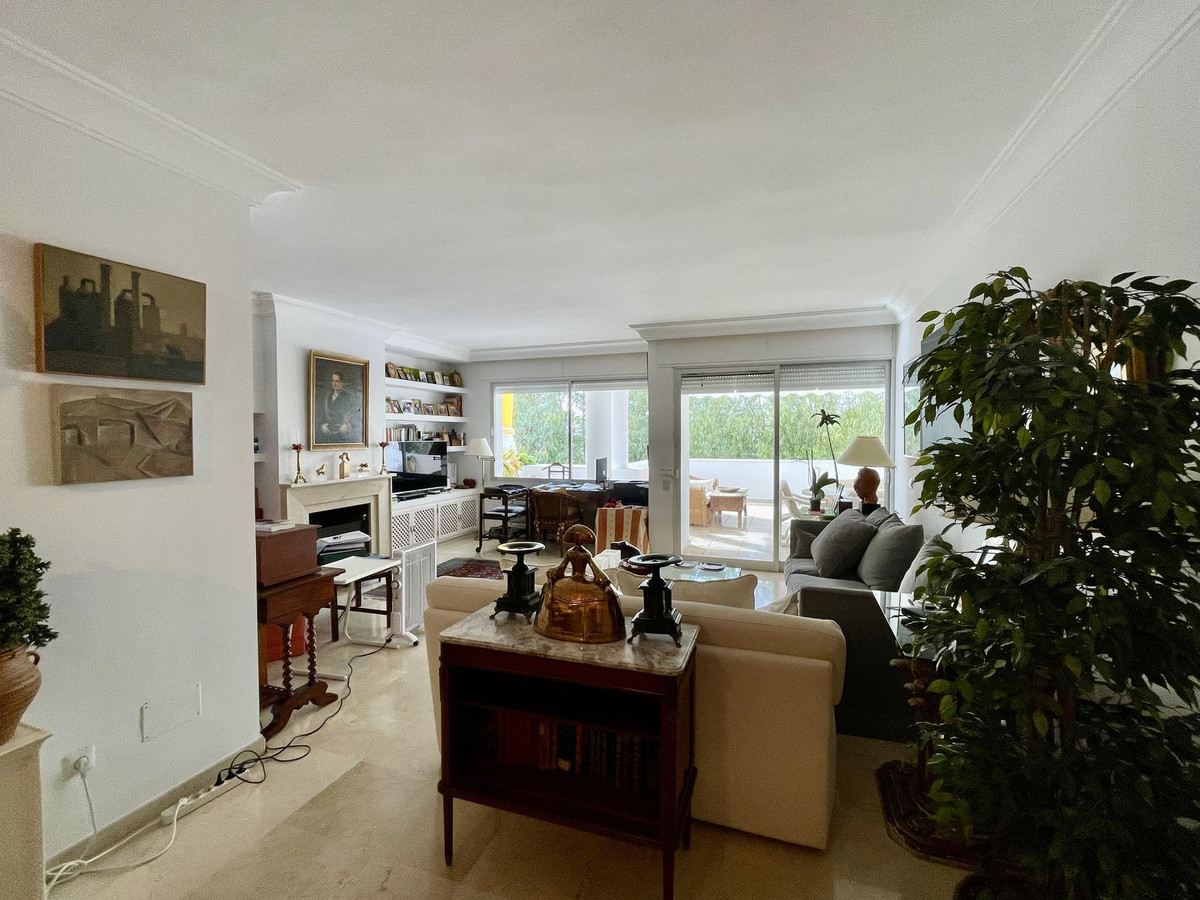 Appartement te koop in San Pedro de Alcántara | 2 slaapkamers H5308585