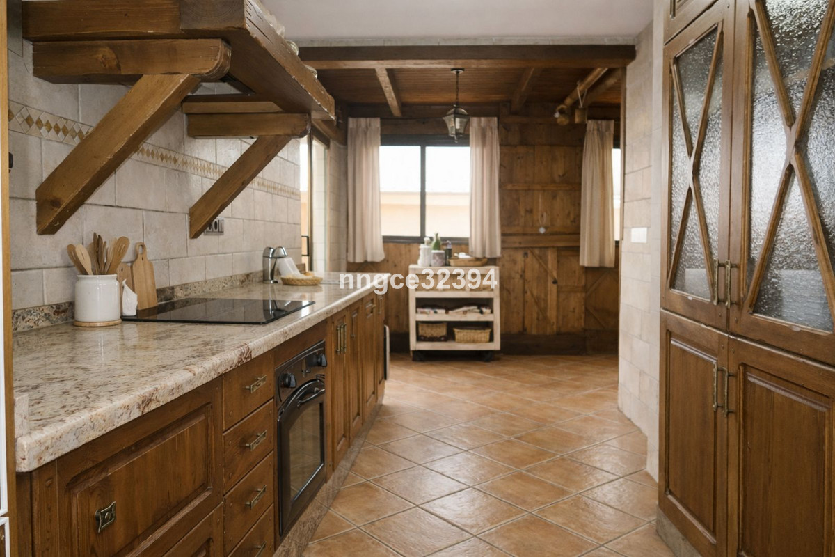 Appartement te koop in San Pedro de Alcántara | 4 slaapkamers H5314504