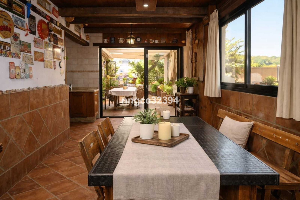 Appartement te koop in San Pedro de Alcántara | 4 slaapkamers H5314504