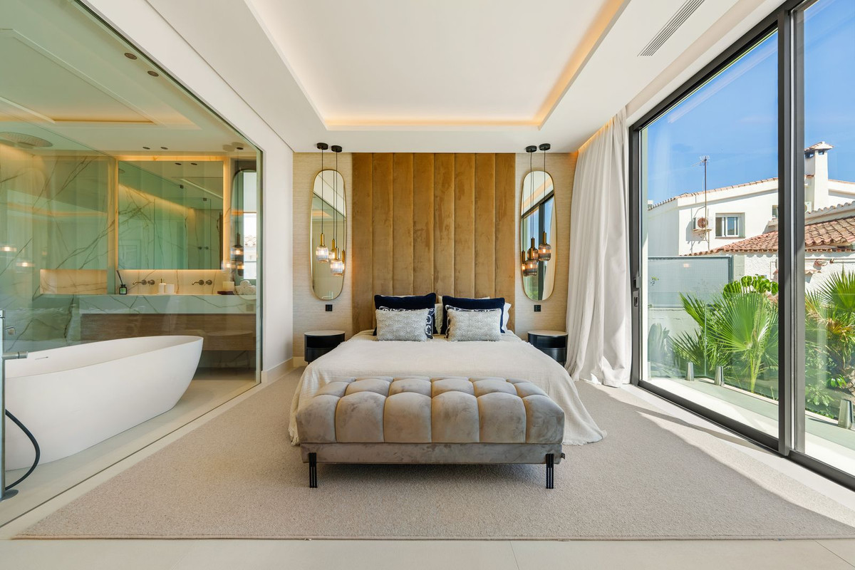 Huis te koop in San Pedro de Alcántara | 5 slaapkamers H5327461